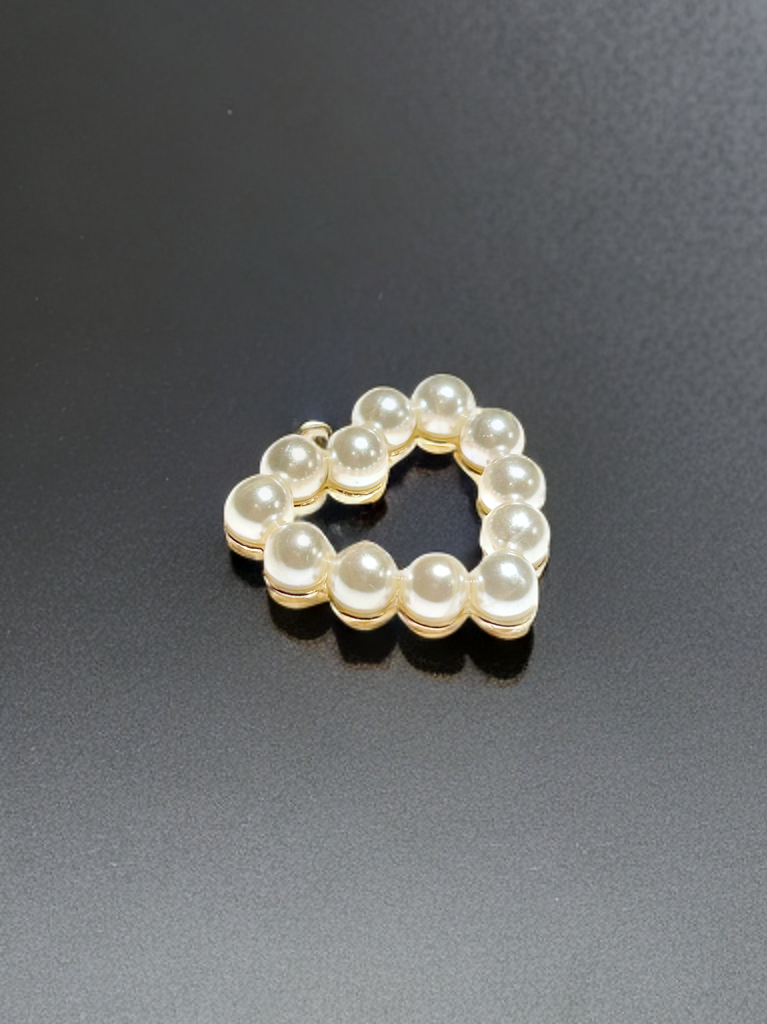 Pearl Heart Charm | Alloy