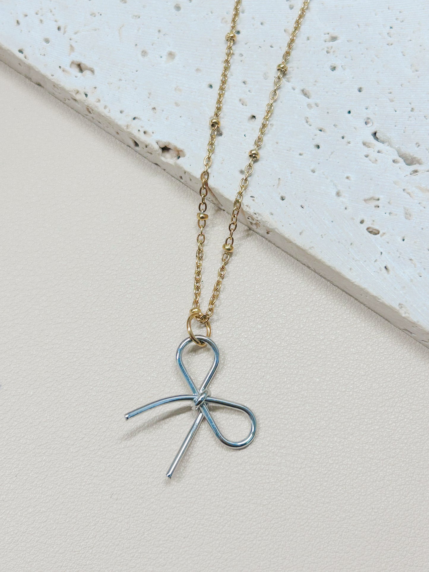 Lazo doble tono