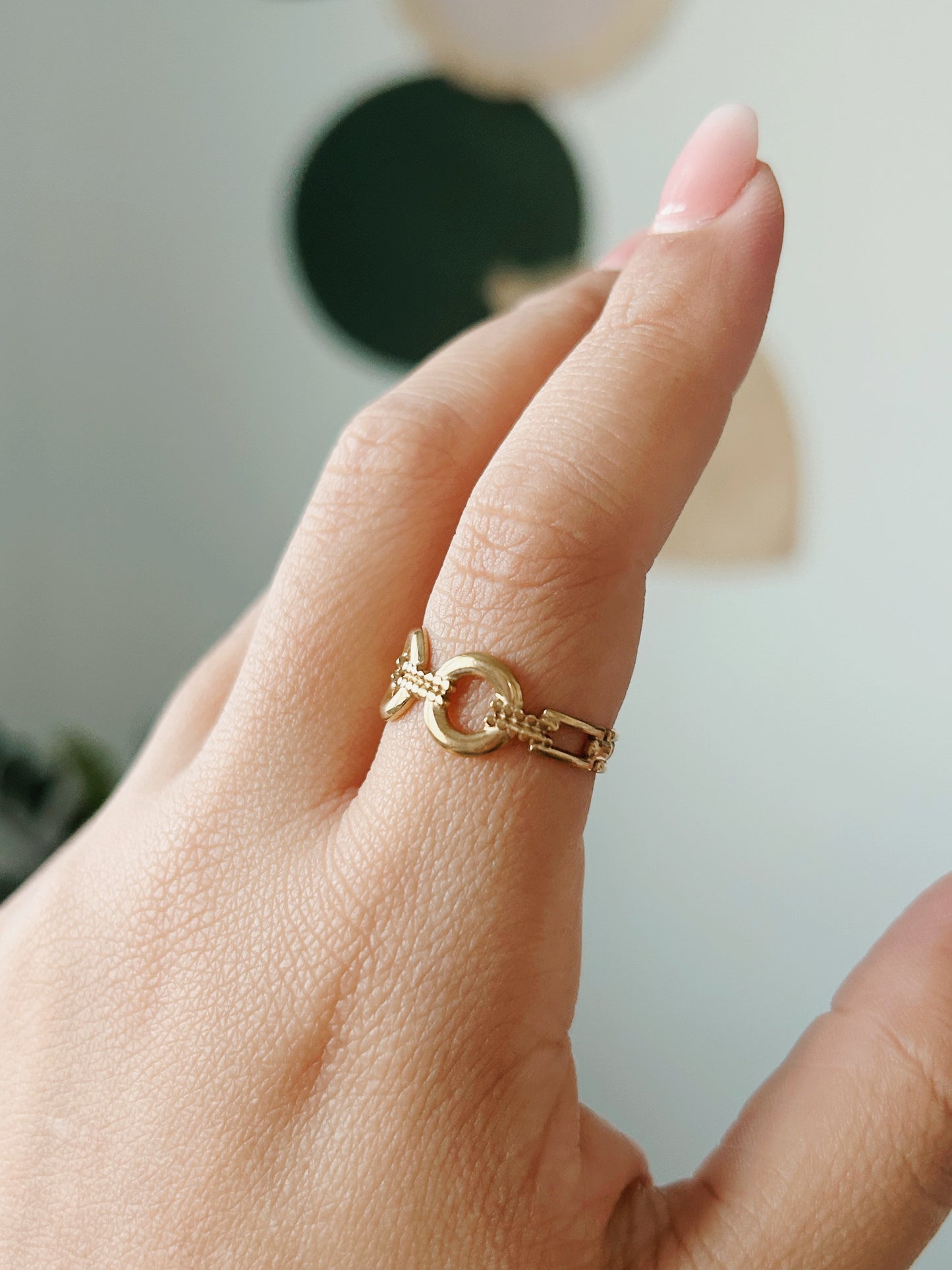 Golden Link Ring