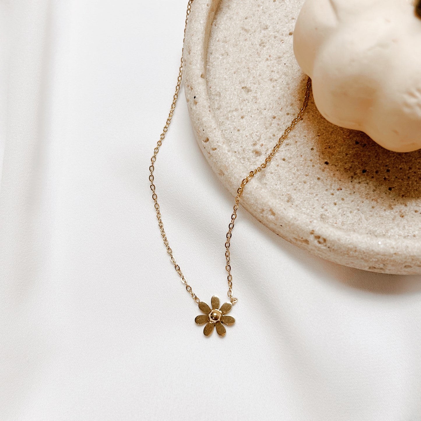 Minimal Daisy Necklace | Collar Margarita Minimalista
