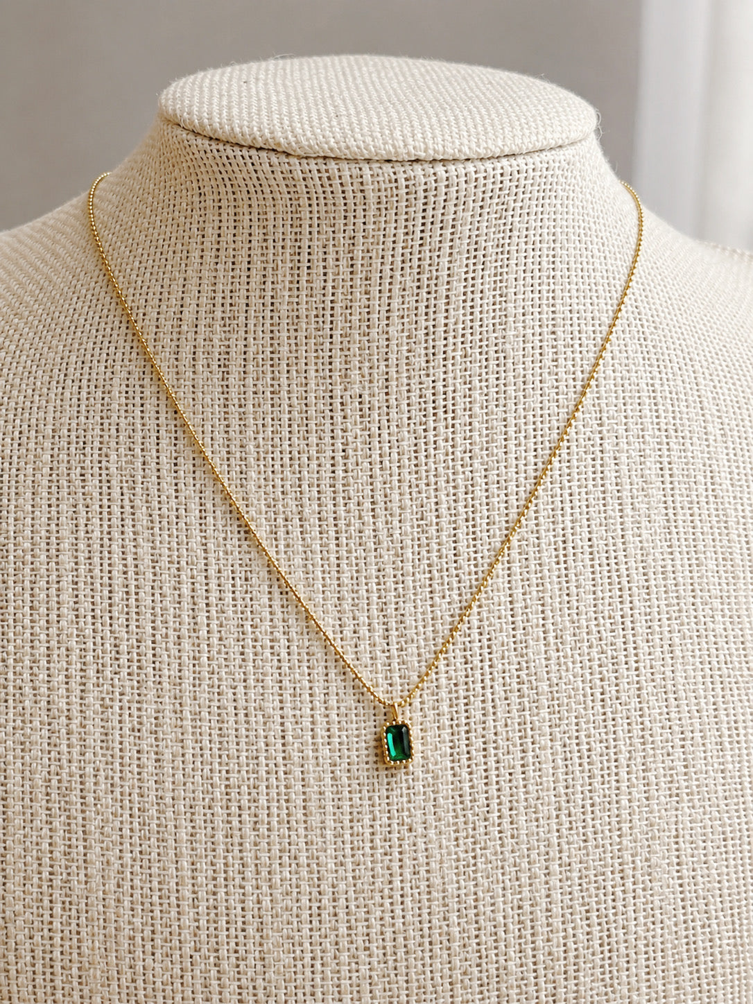 Collar Esmeralda