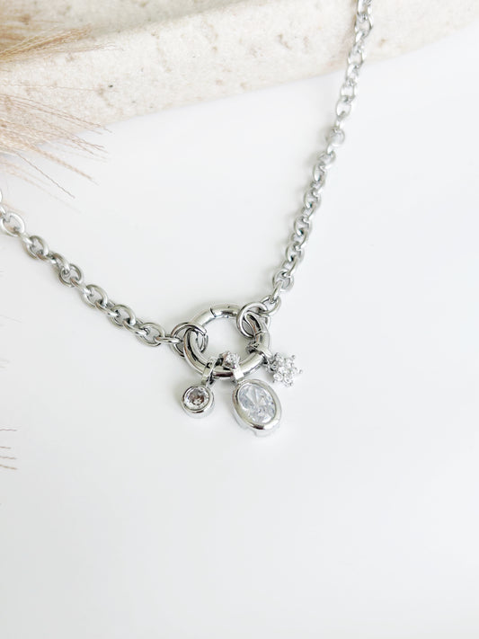 Stella Necklace