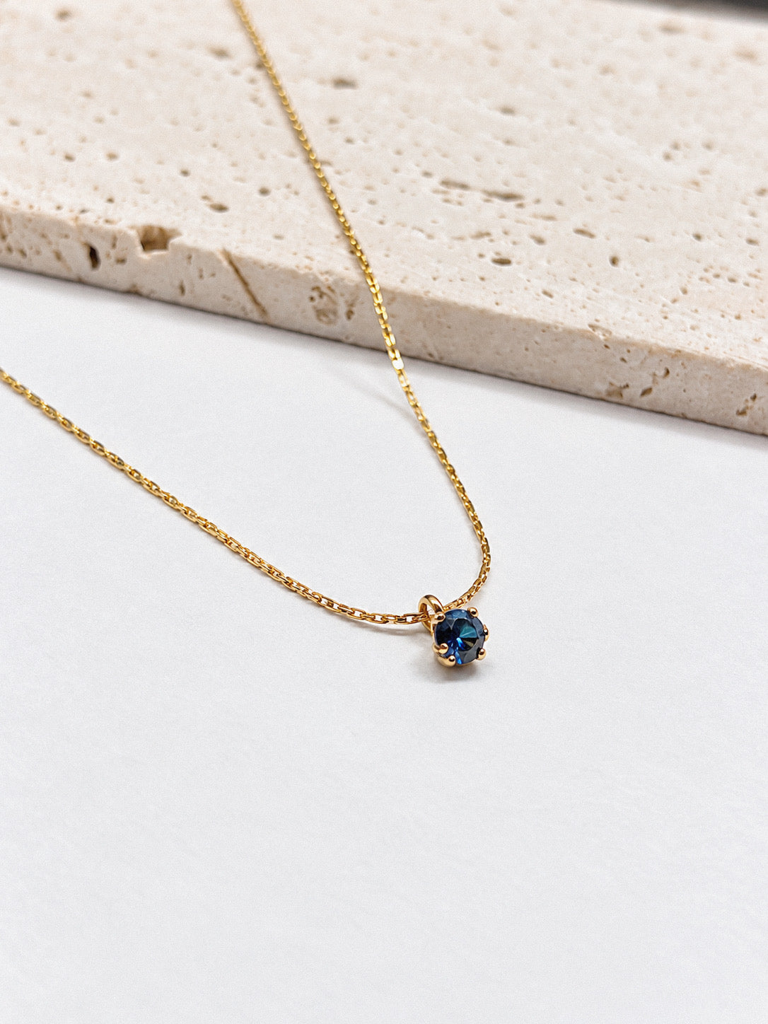Collar Sapphire Glow
