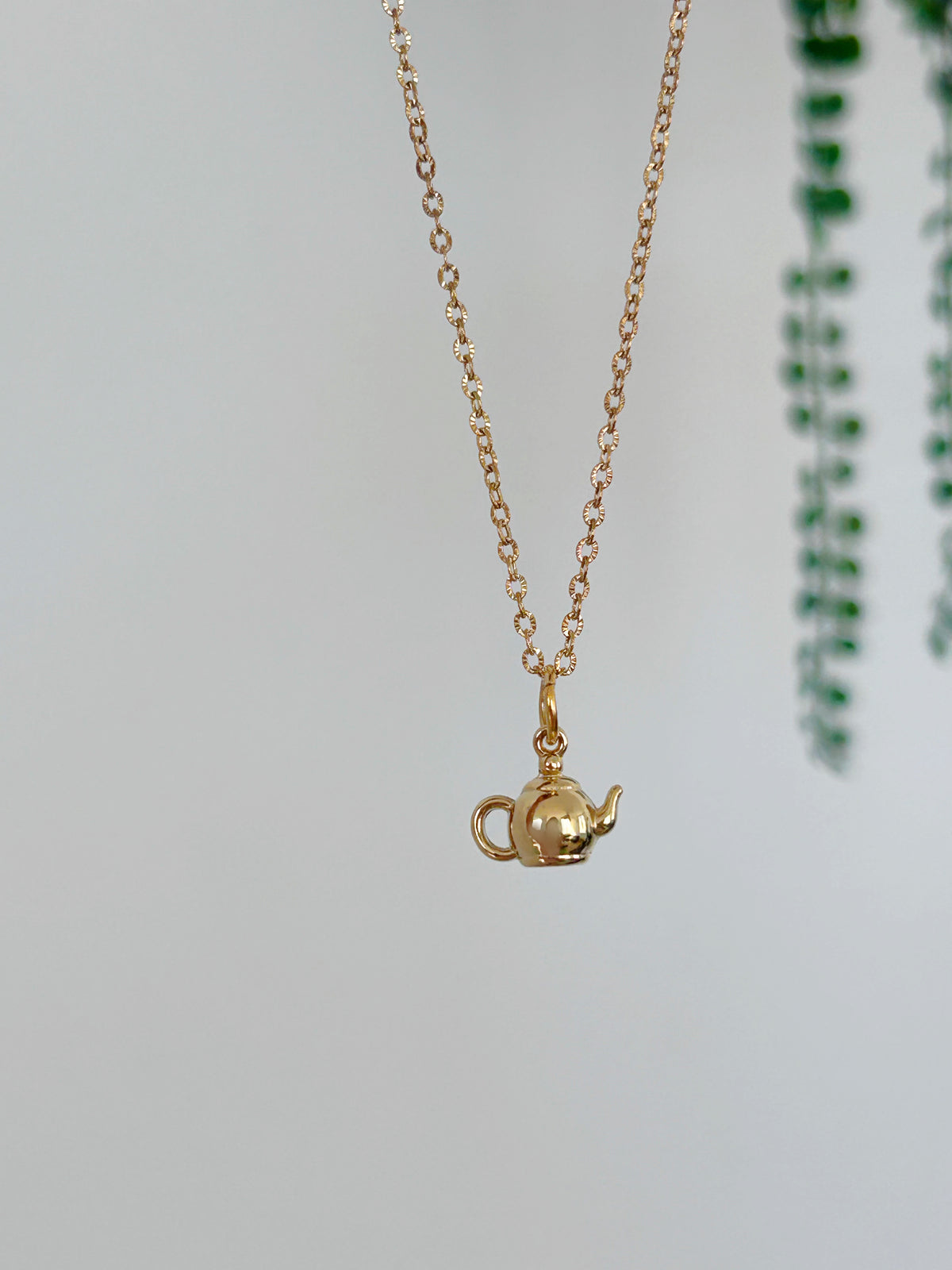 Collar Little Teapot | Golden Brunch