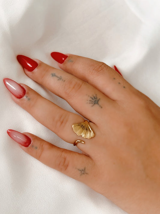 Golden Ginko Ring | Titanium Steel