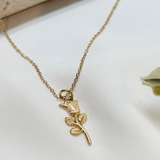 Golden Rose Necklace | Collar Rosa Dorada en Acero Inoxidable