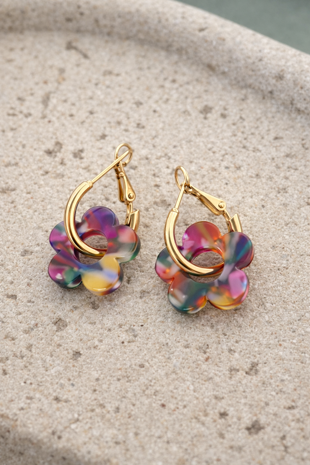 Aretes Flor Acrílico | Chapado en Oro