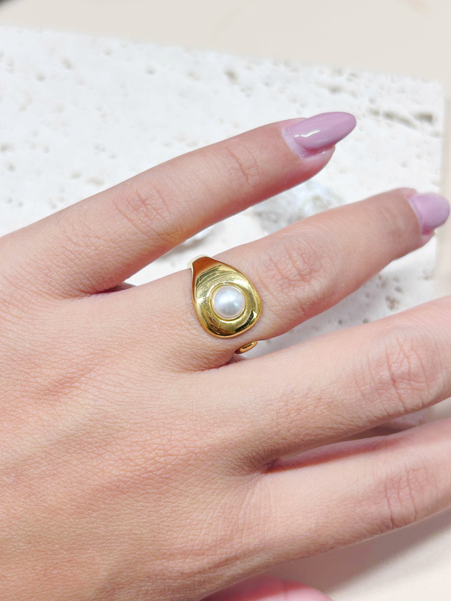 Anillo Capri
