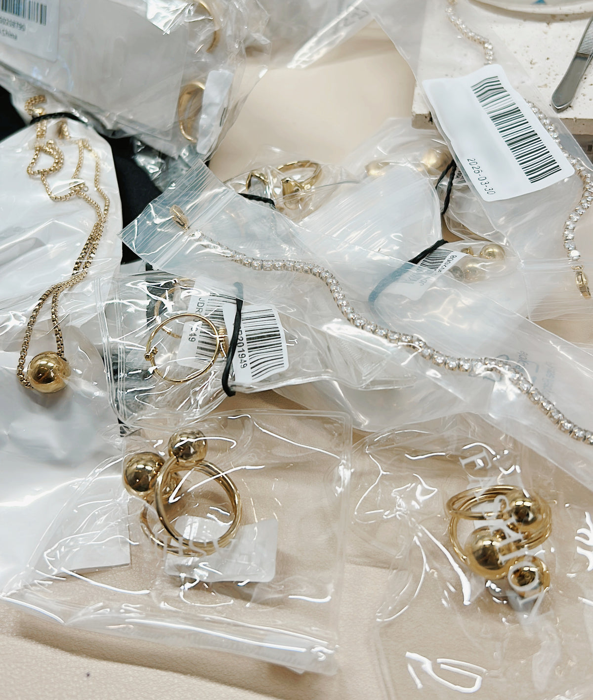 Emprender en marca de joyería |Suplidores| Guía Digital + 2 Bonos | Español