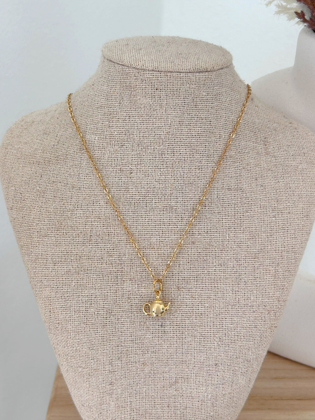 Collar Little Teapot | Golden Brunch